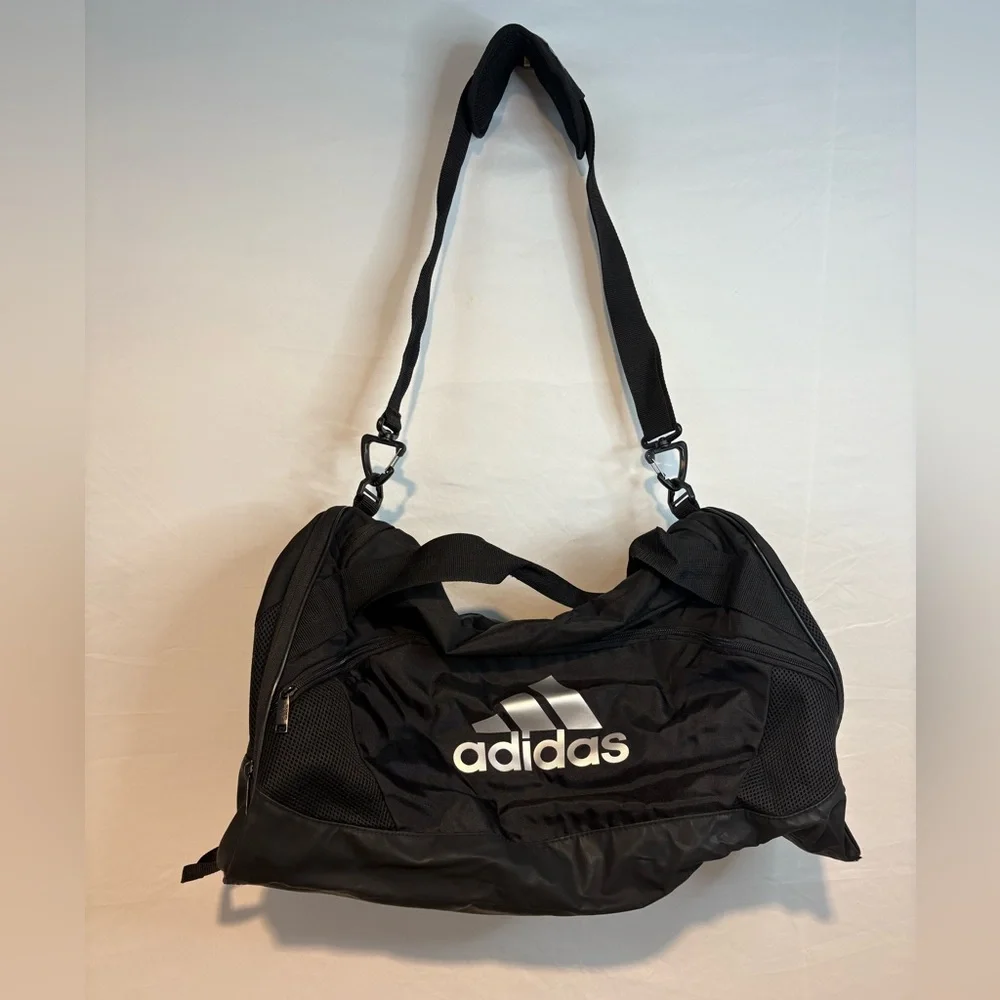 NWOT Atlanta United Travel Duffle Bag